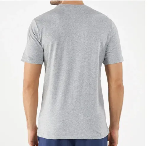 NIKE חולצה טישרט באפור Sportswear Club 827021